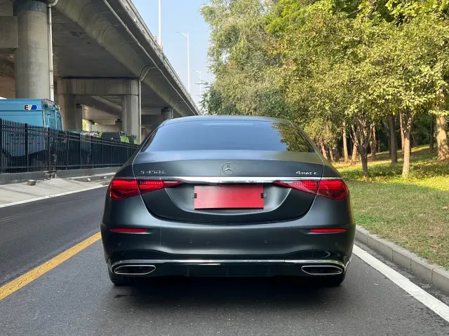 Mercedes-Benz S-Class — Фото автомобиля 17