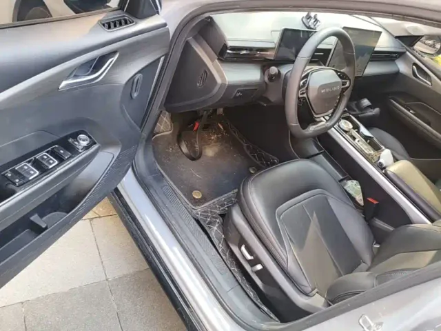 Wuling Starlight — Фото автомобиля 15