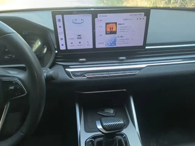 Geely Emgrand — Фото автомобиля 12