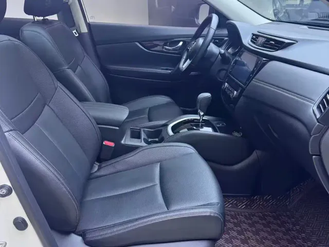 Nissan X-Trail — Фото автомобиля 12
