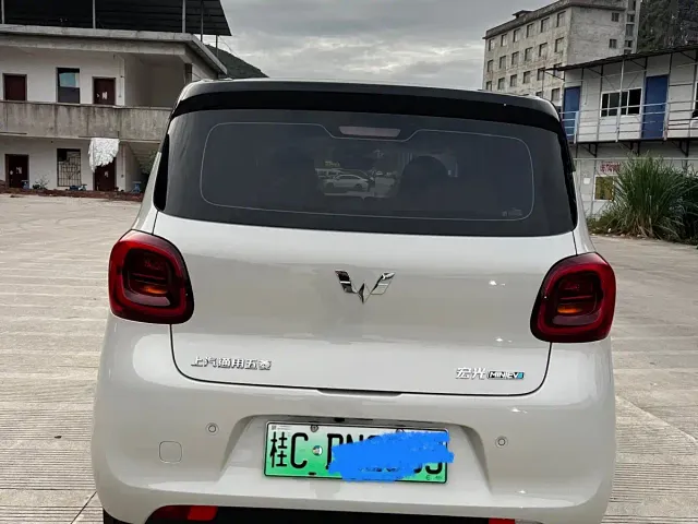 Wuling Hongguang Mini EV — Фото автомобиля 6