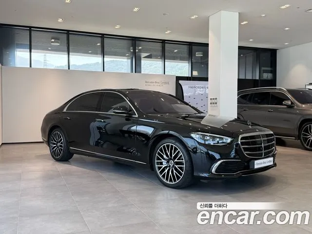 Mercedes-Benz S-Class — Фото автомобиля 2