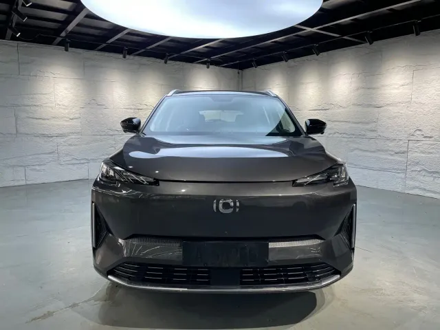 Changan Qiyuan Q05 — Фото автомобиля 2