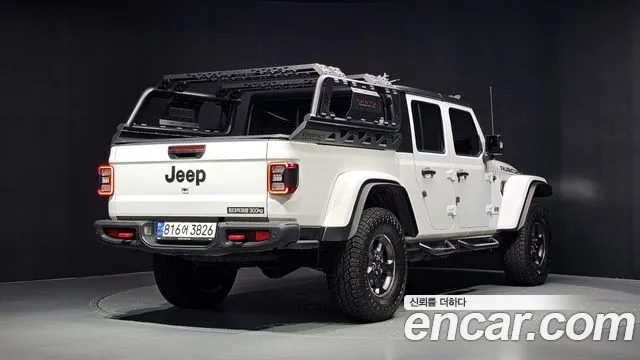 Jeep Gladiator Gladiator (JT) — Фото автомобиля 2