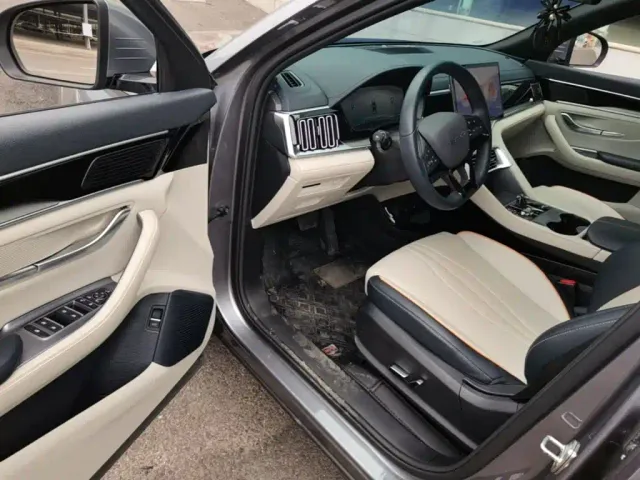 BYD Song PLUS — Фото автомобиля 15