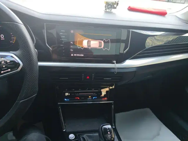 Volkswagen Passat — Фото автомобиля 5