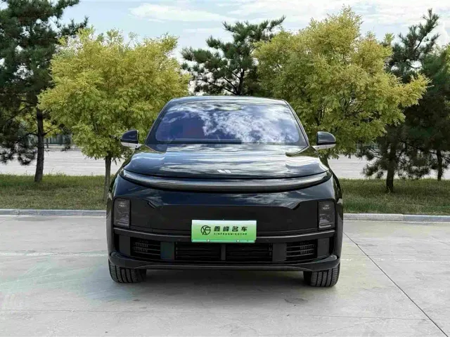 Li Auto L7 — Фото автомобиля 2