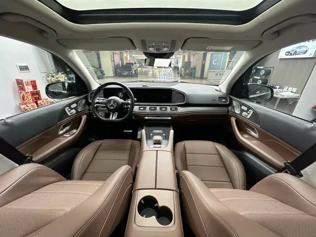 Mercedes-Benz GLS-Class — Фото автомобиля 9