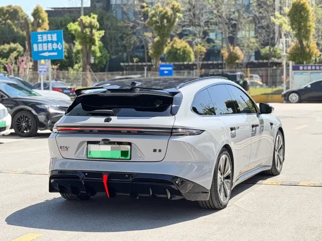 Nio ET5 Touring — Фото автомобиля 6