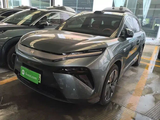Фотография автомобиля — BYD Tang L