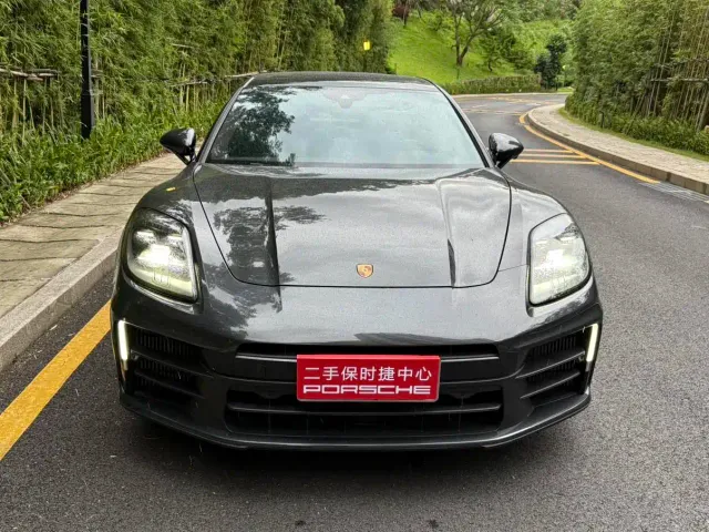 Porsche Panamera — Фото автомобиля 2