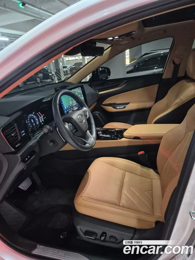 Lexus NX — Фото автомобиля 15