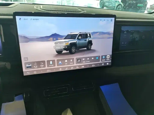 BYD FangChengBao Leopard 5 — Фото автомобиля 12