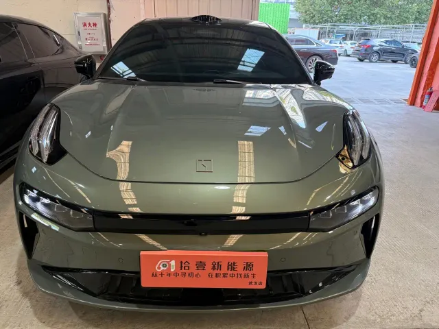 Zeekr 001 — Фото автомобиля 2