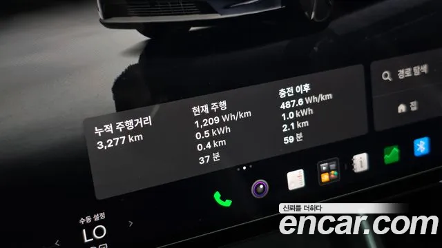 Tesla Model Y — Фото автомобиля 11
