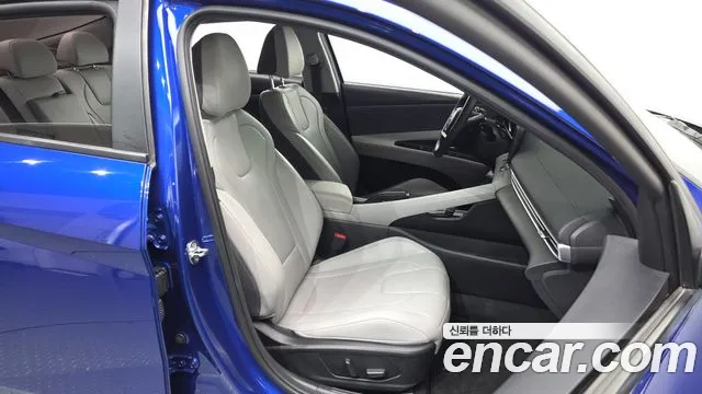 Hyundai Avante CN7 — Фото автомобиля 16