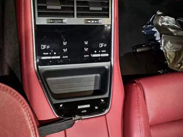 Porsche Panamera — Фото автомобиля 8