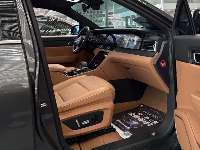 Li Auto ONE — Фото автомобиля 29