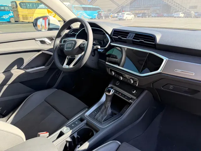 Audi Q3 — Фото автомобиля 18