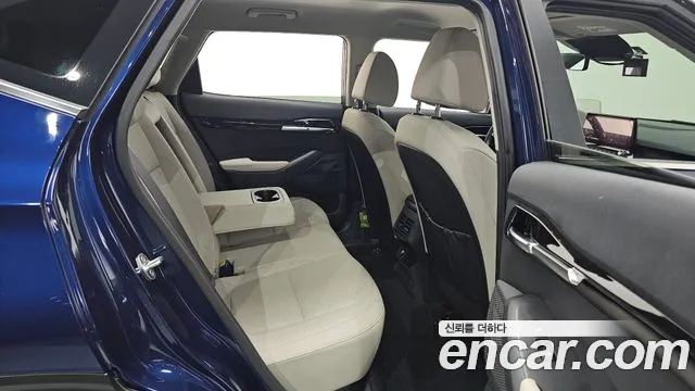 Kia Seltos Seltos Бензин 1.6 Turbo 4WD — Фото автомобиля 25