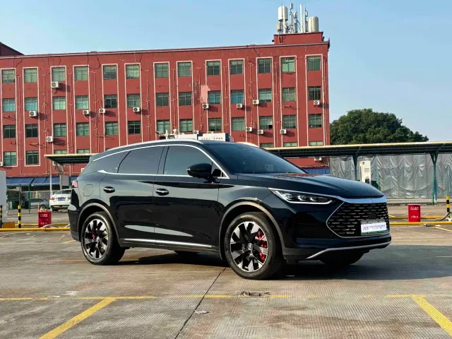 BYD Tang — Фото автомобиля 3