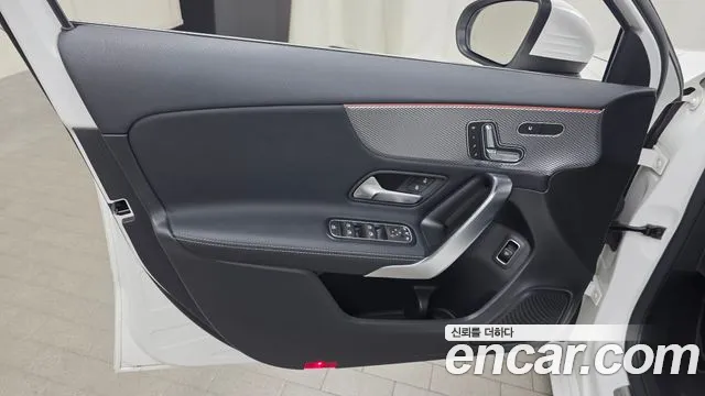 Mercedes-Benz A-Class W177 — Фото автомобиля 13