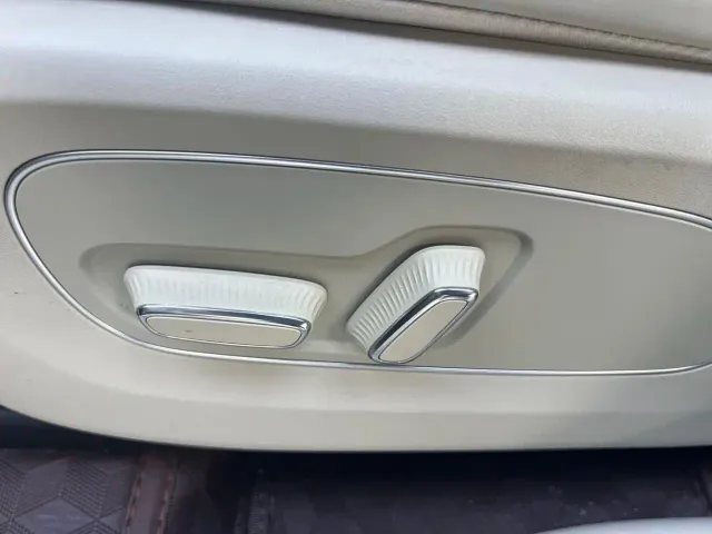 Toyota BoZhi 3X — Фото автомобиля 11