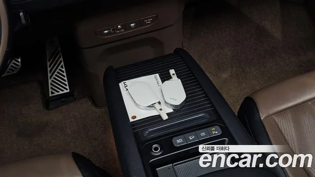 Kia EV9 Long Range 4WD — Фото автомобиля 28
