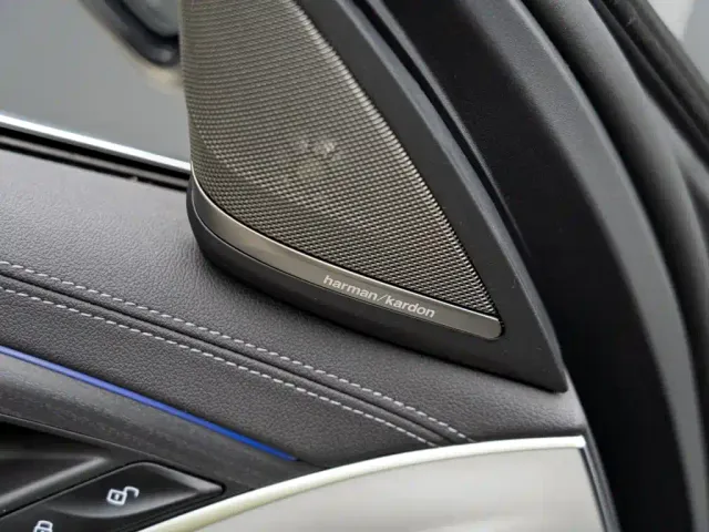 BMW 5 Series — Фото автомобиля 9