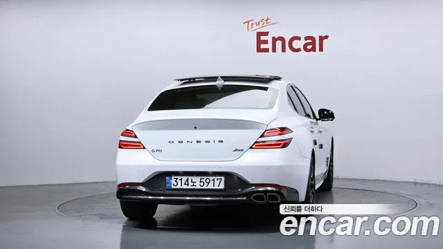 Genesis G70 — Фото автомобиля 4