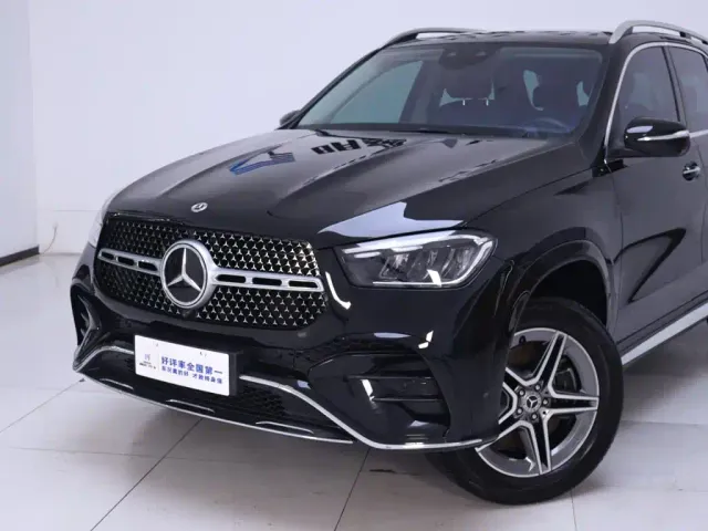 Mercedes-Benz GLE-Class — Фото автомобиля 3