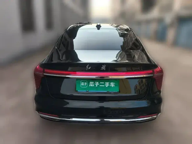 Hongqi H5 — Фото автомобиля 5