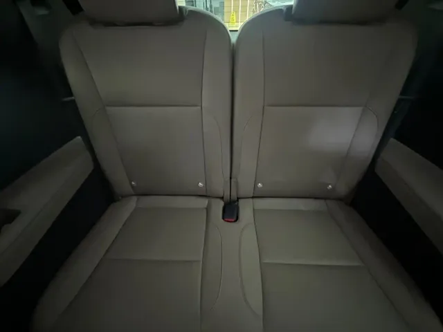 Li Auto L8 — Фото автомобиля 14
