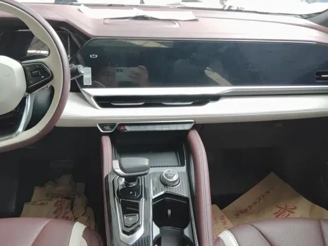 Geely Xingyue L — Фото автомобиля 13