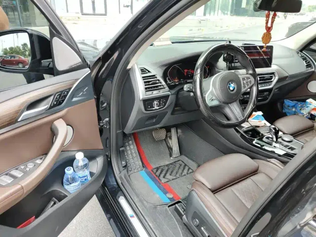 BMW X3 — Фото автомобиля 12