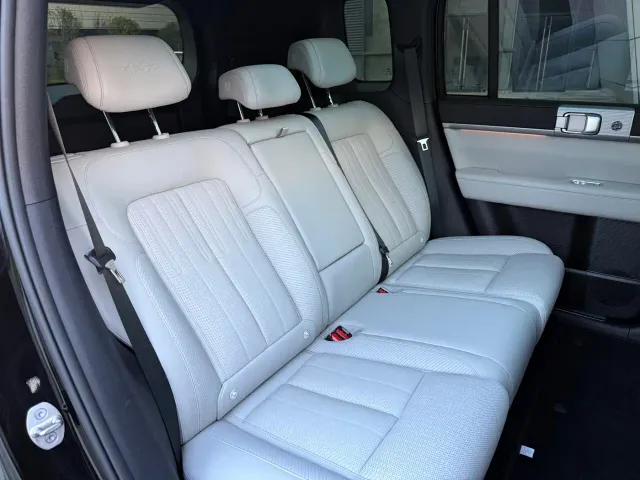 BYD FangChengBao Titanium 7 — Фото автомобиля 11