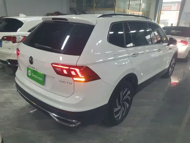 Volkswagen Tiguan L — Фото автомобиля 5