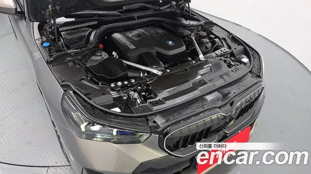 BMW 5-Series — Фото автомобиля 6