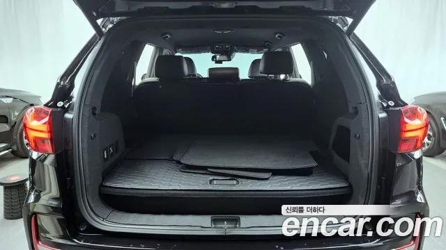 KG_Mobility_Ssangyong Rexton Rexton Arena Дизель 2.2 4WD — Фото автомобиля 20