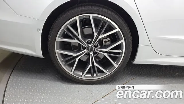 Audi A7 55 TFSI quattro Premium — Фото автомобиля 5