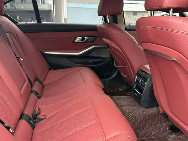 BMW 3 Series — Фото автомобиля 5