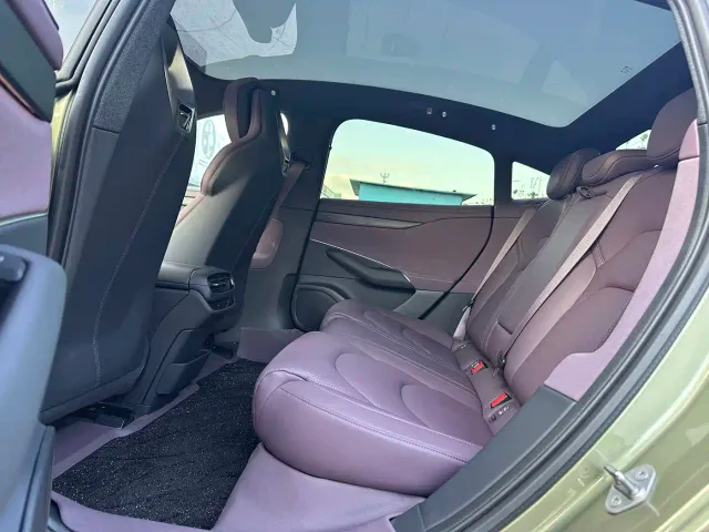 Xiaomi SU7 — Фото автомобиля 7