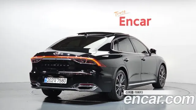 Hyundai Grandeur Новый Grandeur IG — Фото автомобиля 2