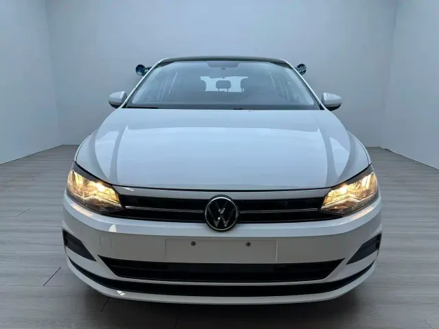 Volkswagen Polo — Фото автомобиля 6