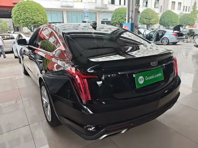 Cadillac CT5 — Фото автомобиля 4