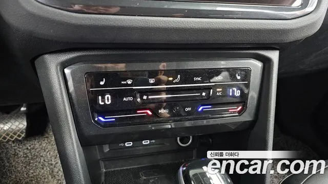 Volkswagen Tiguan Tiguan 2 поколение 2.0 TDI 4Motion Premium — Фото автомобиля 27