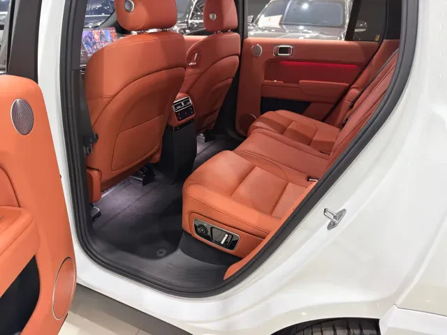 Li Auto L7 — Фото автомобиля 6