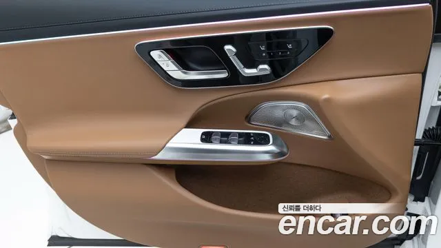 Mercedes-Benz E-Class W214 — Фото автомобиля 12