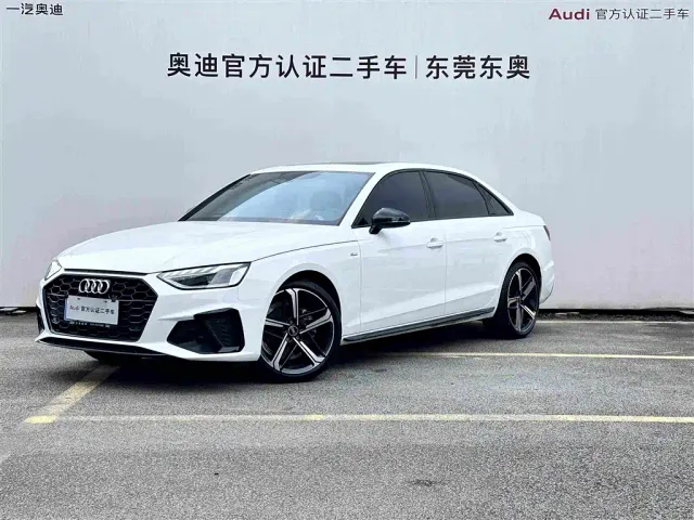 Фотография автомобиля — Audi A4L