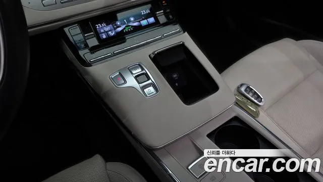 Hyundai Grandeur (New) Hybrid — Фото автомобиля 12